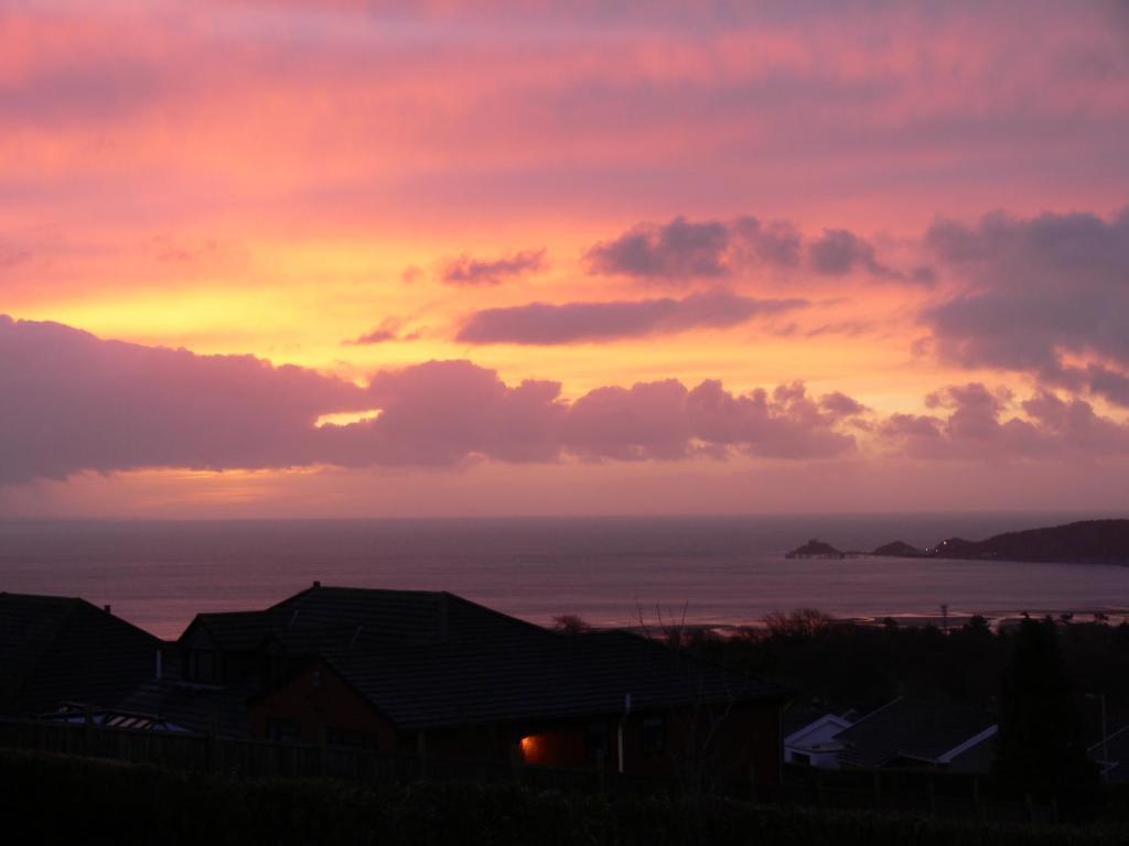 Clyne Farm Centre Villa The Mumbles Exterior foto